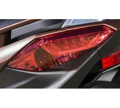Taillight Unit Left Yamaha XMAX 300