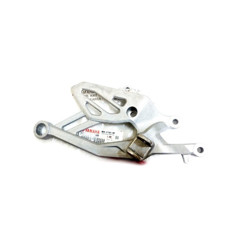 Bracket Front Footrest Right Yamaha YZF R15 / R15M 2022 2023