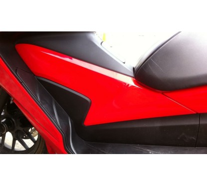Carénage Central Gauche Honda Forza 300